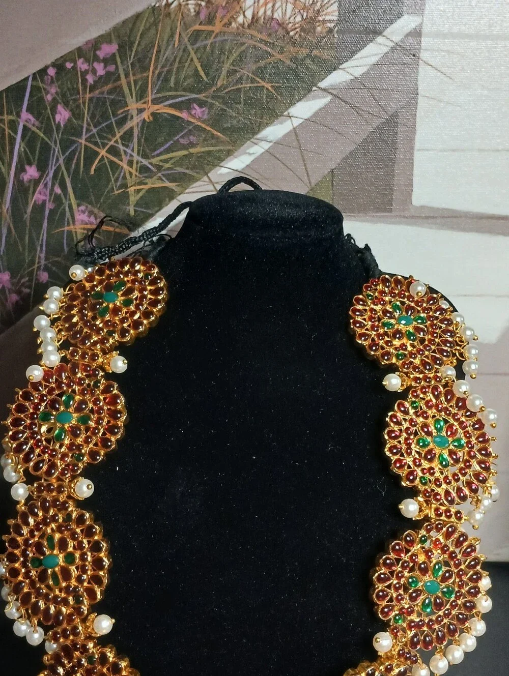 Traditional Gold-Tone Kundan Necklace Set with Green and Red Stones by